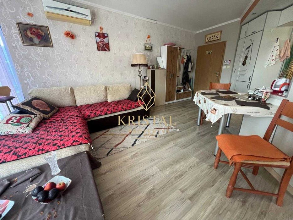 Продава се Двустаен апартамент в к.к. Слънчев бряг - 71 кв.м за 1085 €/кв.м - Снимка #3