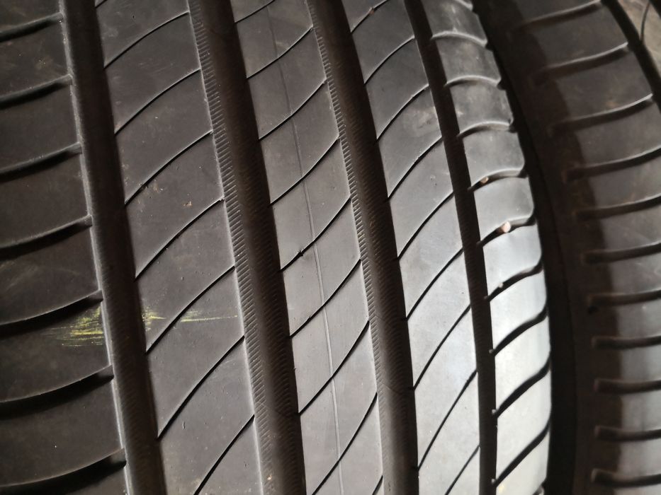 235 45 18 цола гуми нови Michelin dot 23