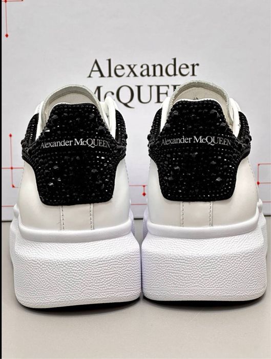 Alexander McQueen - Cu factura!