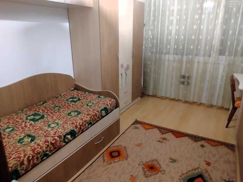 Дава се под наем Тристаен апартамент в Варна, Базар Левски - 90 кв.м за 765 € - Снимка #10