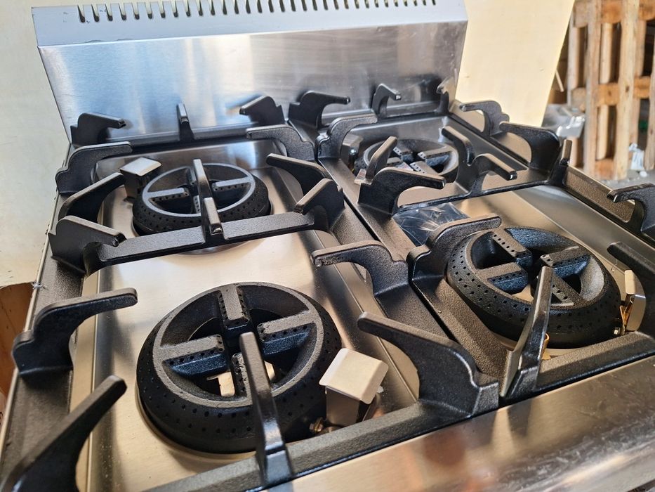 Газов котлон 4-ка професионален със защита чисто нов