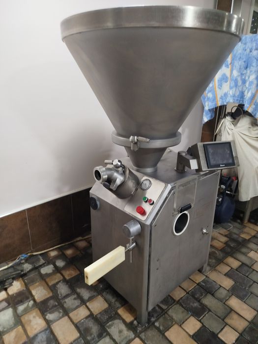 Колбасное оборудование шприц VEMAG 700 шнековый вакуумный