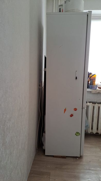 Продам хороший холодильник, бирюса