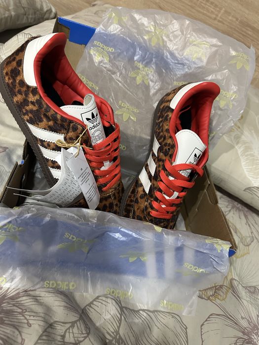 Adidas.   SPEZIAL