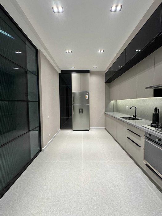 Сдаю срочно 3/1/9 кв-ру НОВОСТРОЙКЕ ЖК Yangi Darhan стадион Старт (Р7)