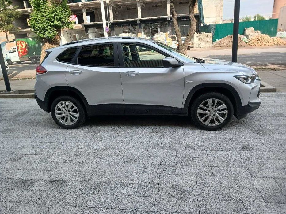 Chevrolet Tracker 2025 — 4