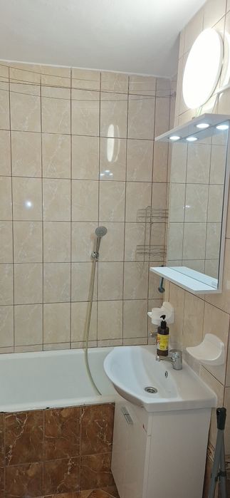 Garsoniera de închiriat.