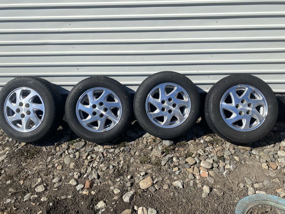 Продам колеса на 15 196/65 новые