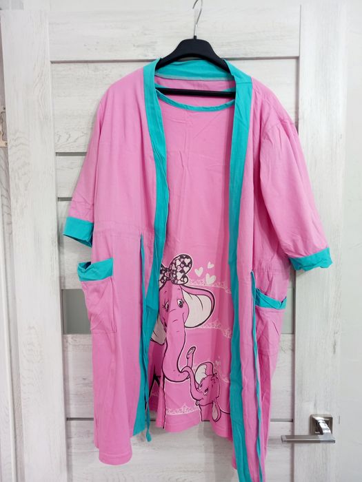 Отдам вещи для беременных