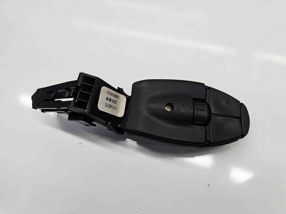 Comenzi volan Citroen DS3 [Fabr 2009-2015] 96666832XT