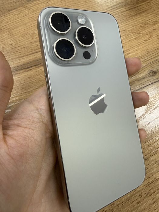 Продам iphone 15 pro 512 GB