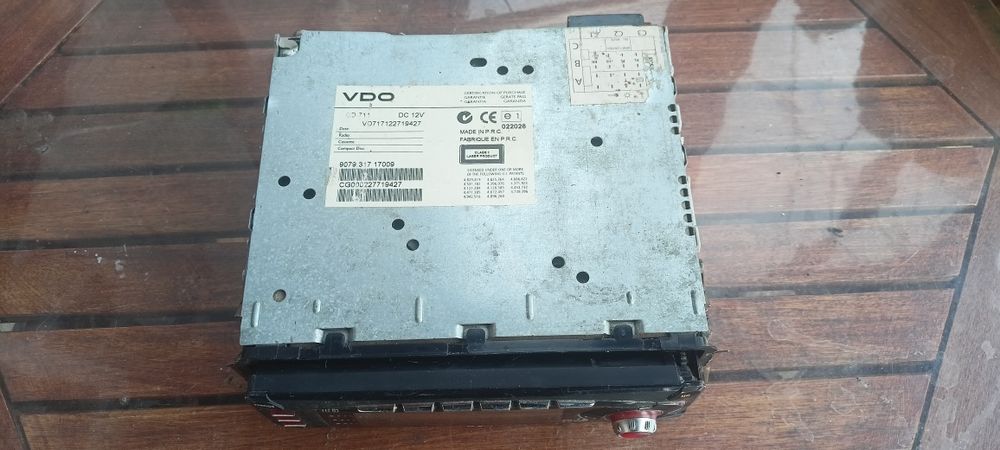 Висок клас Авто плеър CD VDO 711