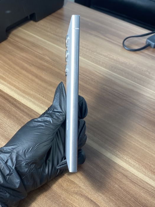 Samsung Galaxy s24 ultra • 256 GB • Titanium Gray