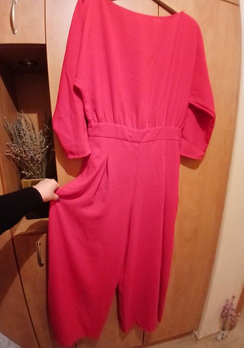 Стилен гащеризон - пола-панталон, червен, на гр. бранд ACCESS FASHION.