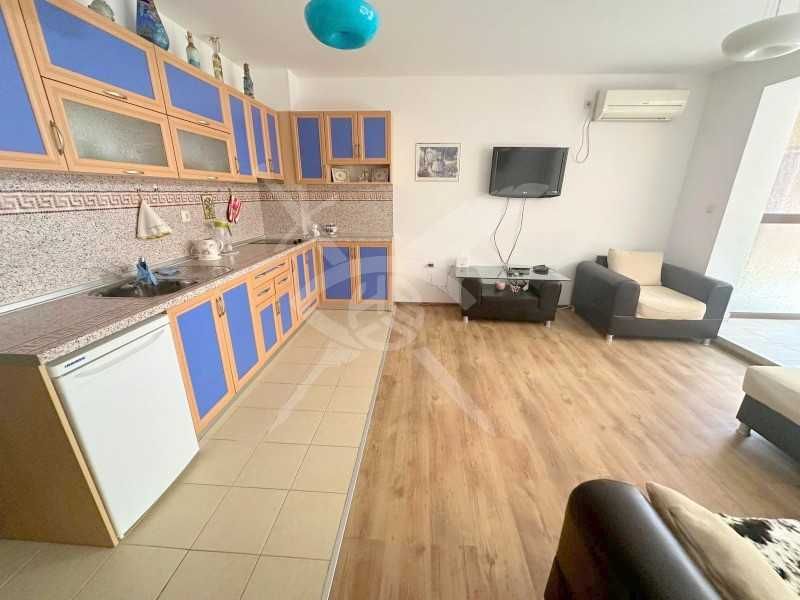 Продава се Тристаен апартамент в Поморие - 106 кв.м за 1368 €/кв.м - Снимка #6