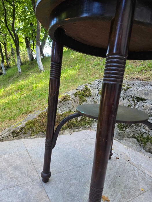 Vand masa din lemn stil Thonet
