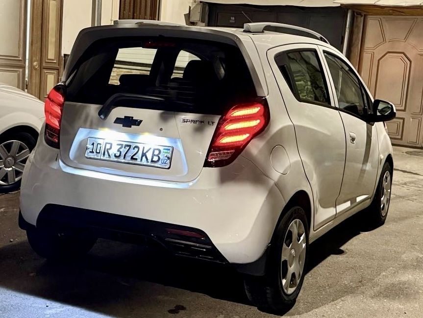 Spark aftamat 2020 yil 30/40 фойиз краскаси бор 103.000 km yurgan