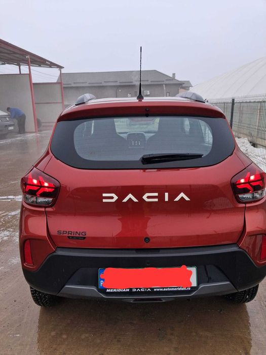 Dacia Spring rosie, 2023, 5300km