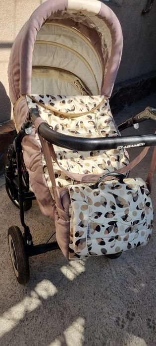 Продам коляску ADAMEX