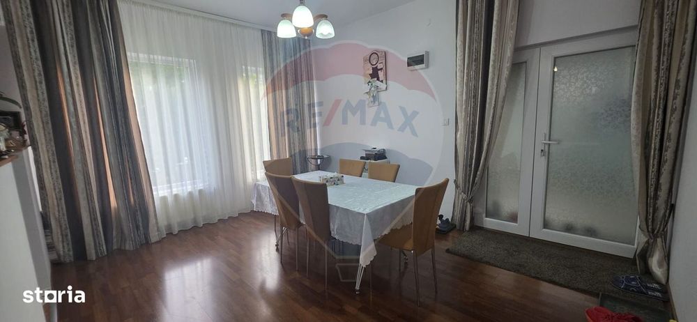 Vila cu 5 camere de vanzare in micro 3 Targoviste