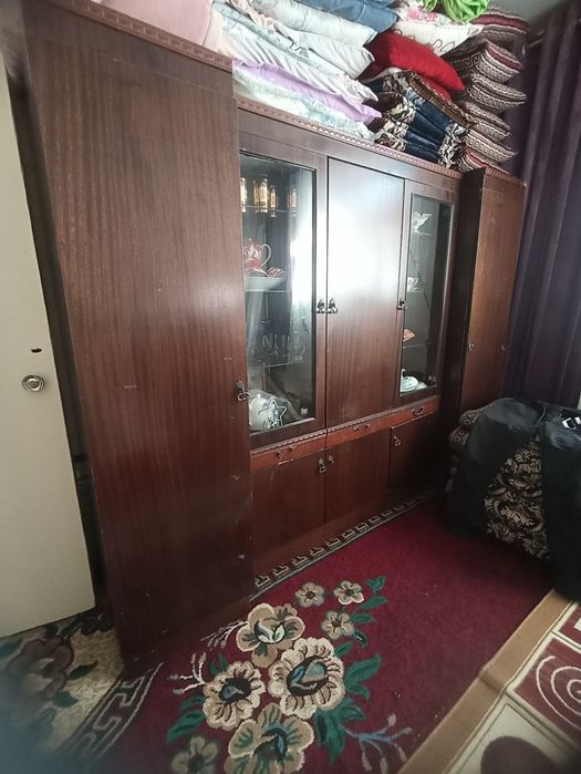 Хороший шкаф продается качество очень хорошее