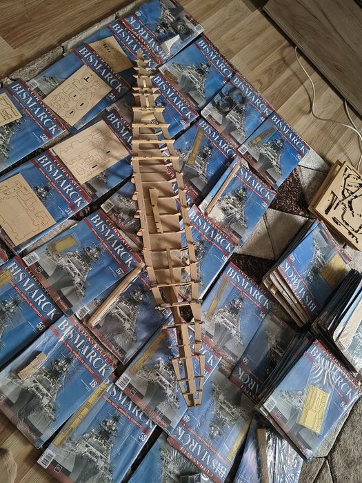 Colecție macheta bismarck fascicule sigilate și scheletul inceput