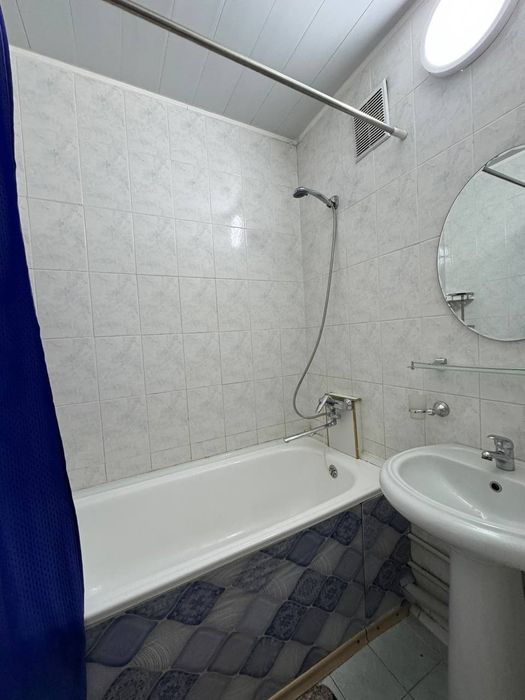Квартира продается 2в3/12/12 на Космонавтов