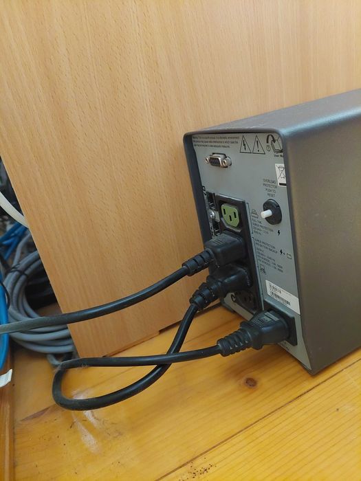 APC Smart-UPS SC 620 VA 230 V AVR management