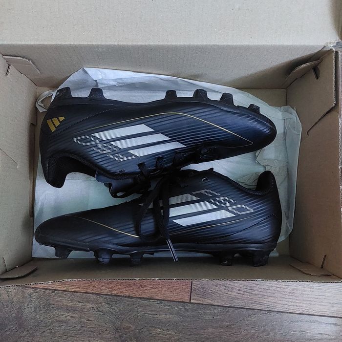 Adidas F50 бутонки