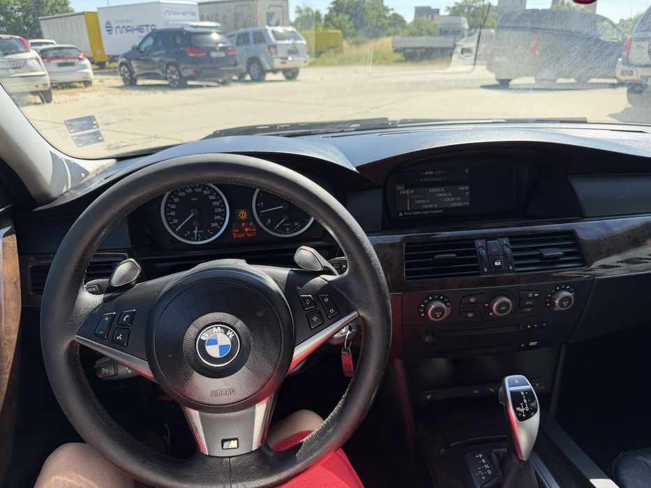 Продавам BMW E61 530 с 3.0-литров двигател.