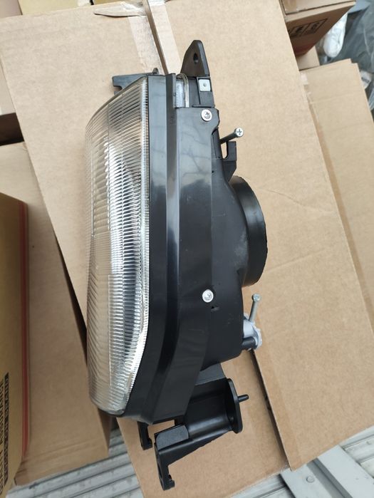 Мазда 323 фара доресталинг