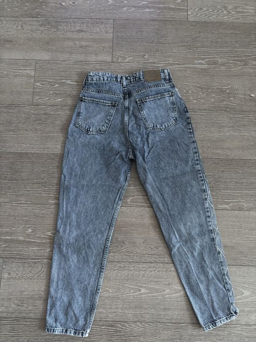 Дънки с камъни Mom Fit