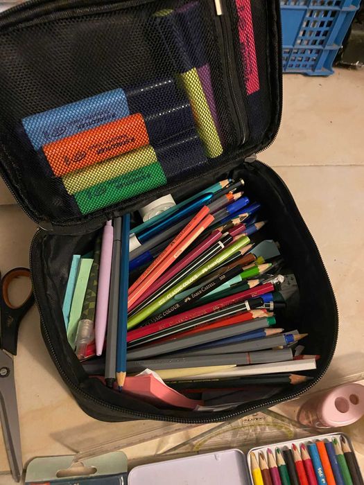 Спешно! Пълен комплект за рисуване и писане