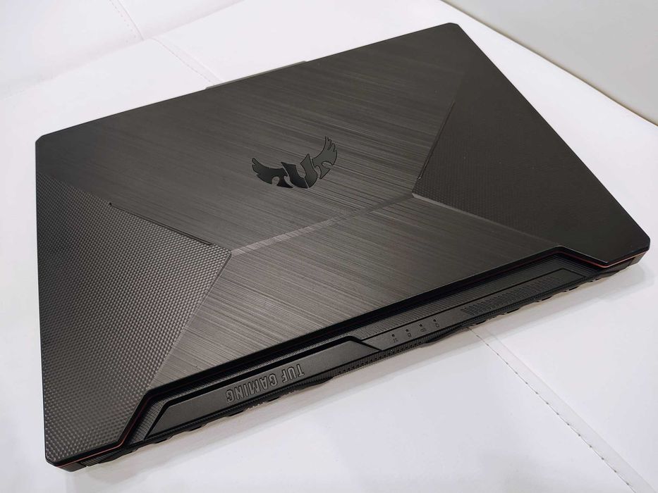Laptop gaming Asus TUF  intel core i7 -10780H, video 6 GB, ram 16 GB