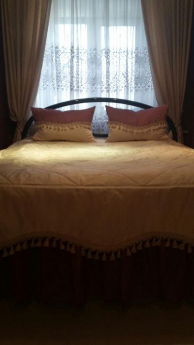 Продам покрывало и подушки