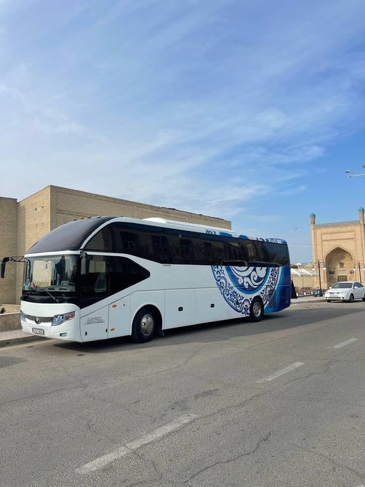 ООО"ZAMONAVIY AVTO,"  Аренда Внедорожники, Пикапы  и Автобус