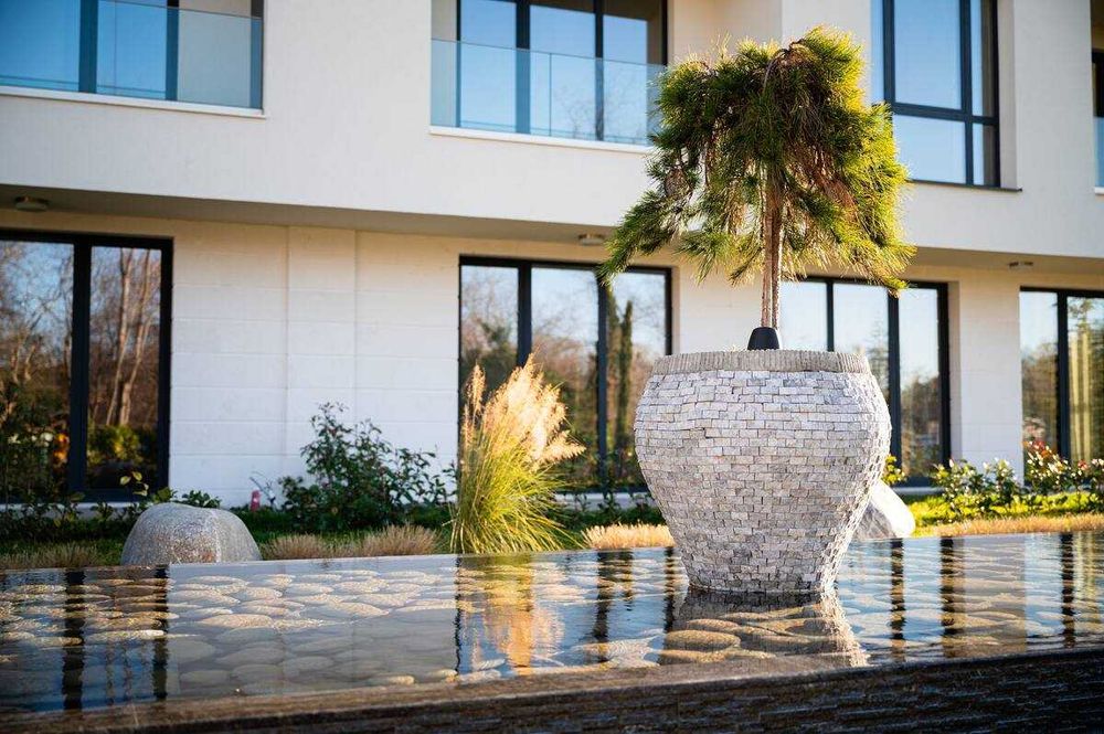 Дава се под наем Едностаен апартамент в к.к. Св.Св. Константин и Елена - 60 кв.м за 459 € - Снимка #7