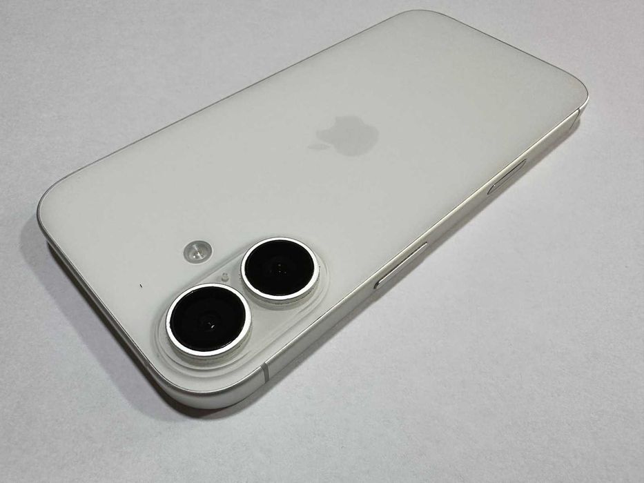 iPhone 17 256GB, 100% Батерия