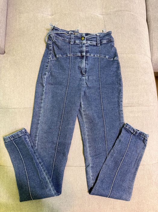 Палто и дънки Алеса