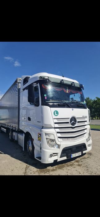 Vand Mercedes Actros 1842 Mega  si Krone 2015 Mega