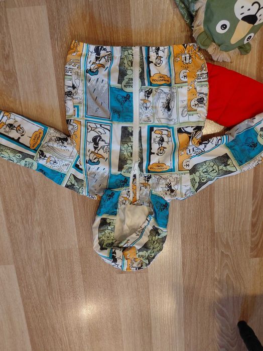 Детски якета-пролет-есен 98 см. Без забележки.