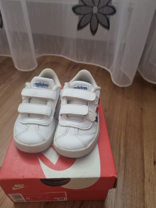 Adidasi pt copii Adidas- marimea 23