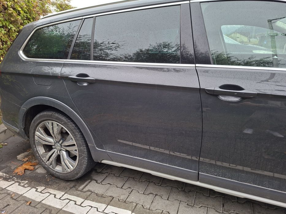 Usa fata/spate Passat B8 2015-2023