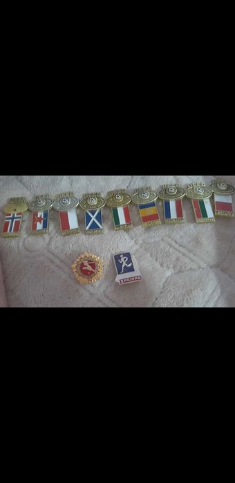 Продам значки СССР