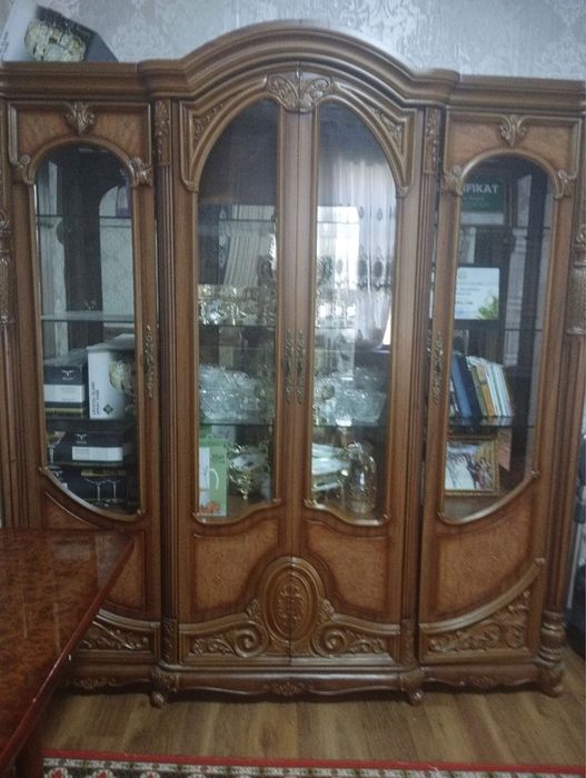 Мебел срочно сотилади