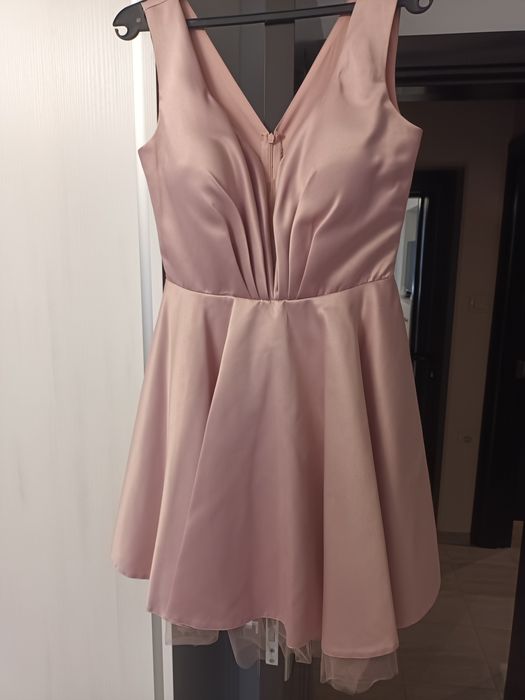 Официална Дамска Рокля