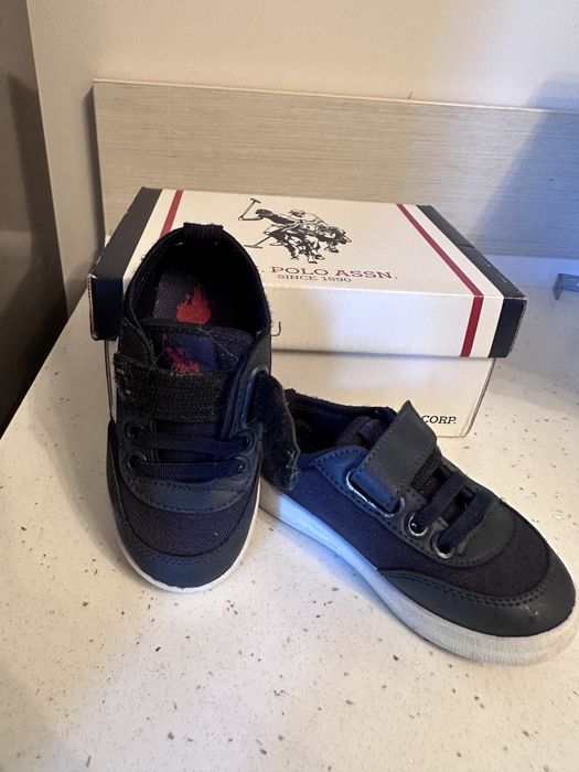 Детски обувки  UGG  dsqared polo Burberry Dsquared Karl Legerfel