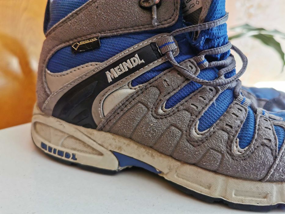 Детски туристически обувки MEINDL - 34 номер - Gortex