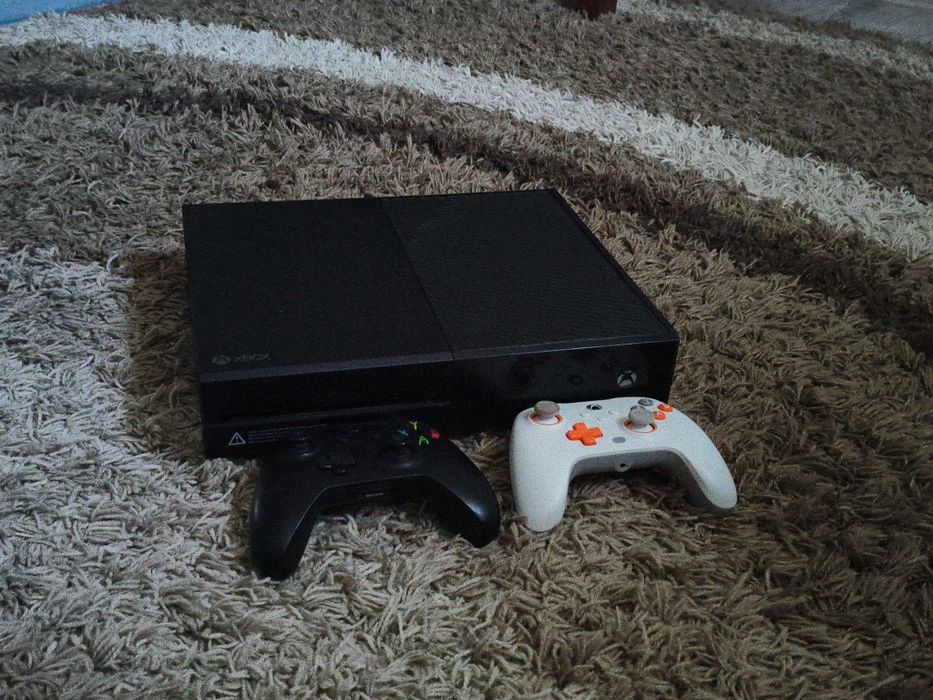 Xbox one fat 1 терабайт 2 джойстик