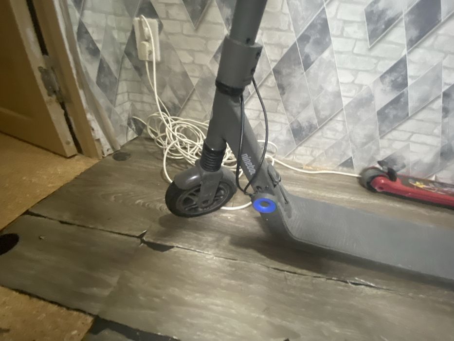 Электро самокат ninebot НЕ РАБОЧИЙ!